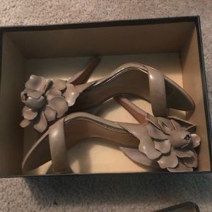 Leather flower detailed open toe heels